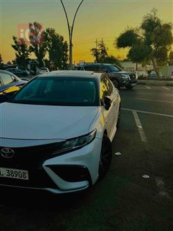 تۆیۆتا کامری